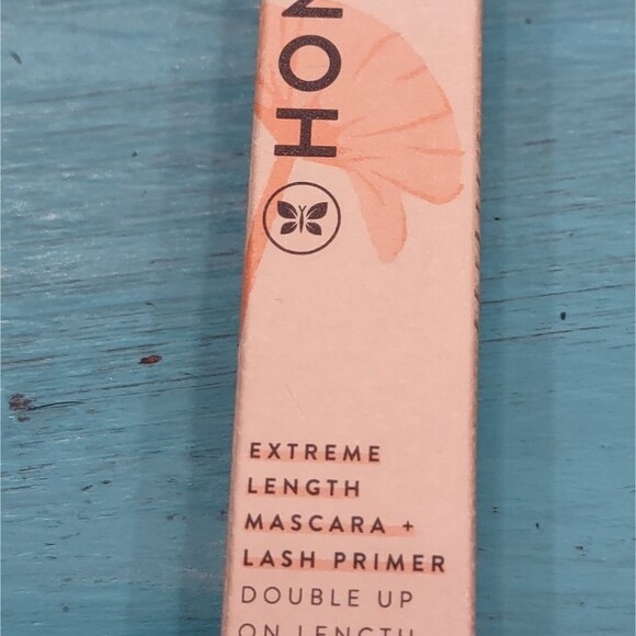 New Honest Beauty Extreme Length Mascara & Lash Primer - Picture 7 of 13